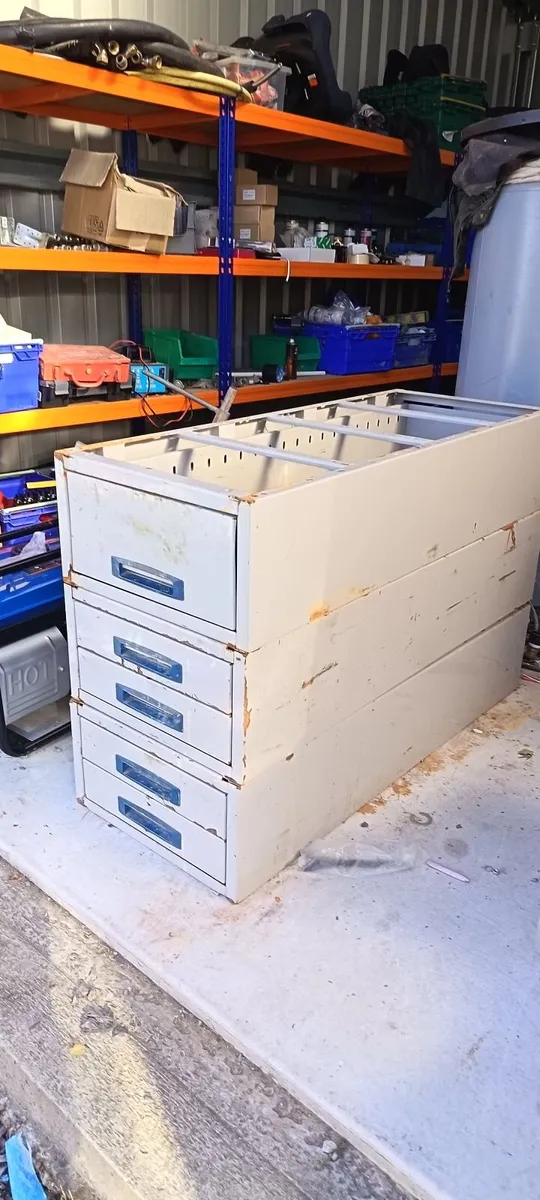 Van shelving - Image 3