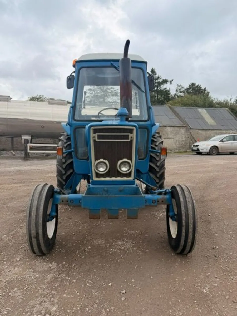 Ford 4600 - Image 1