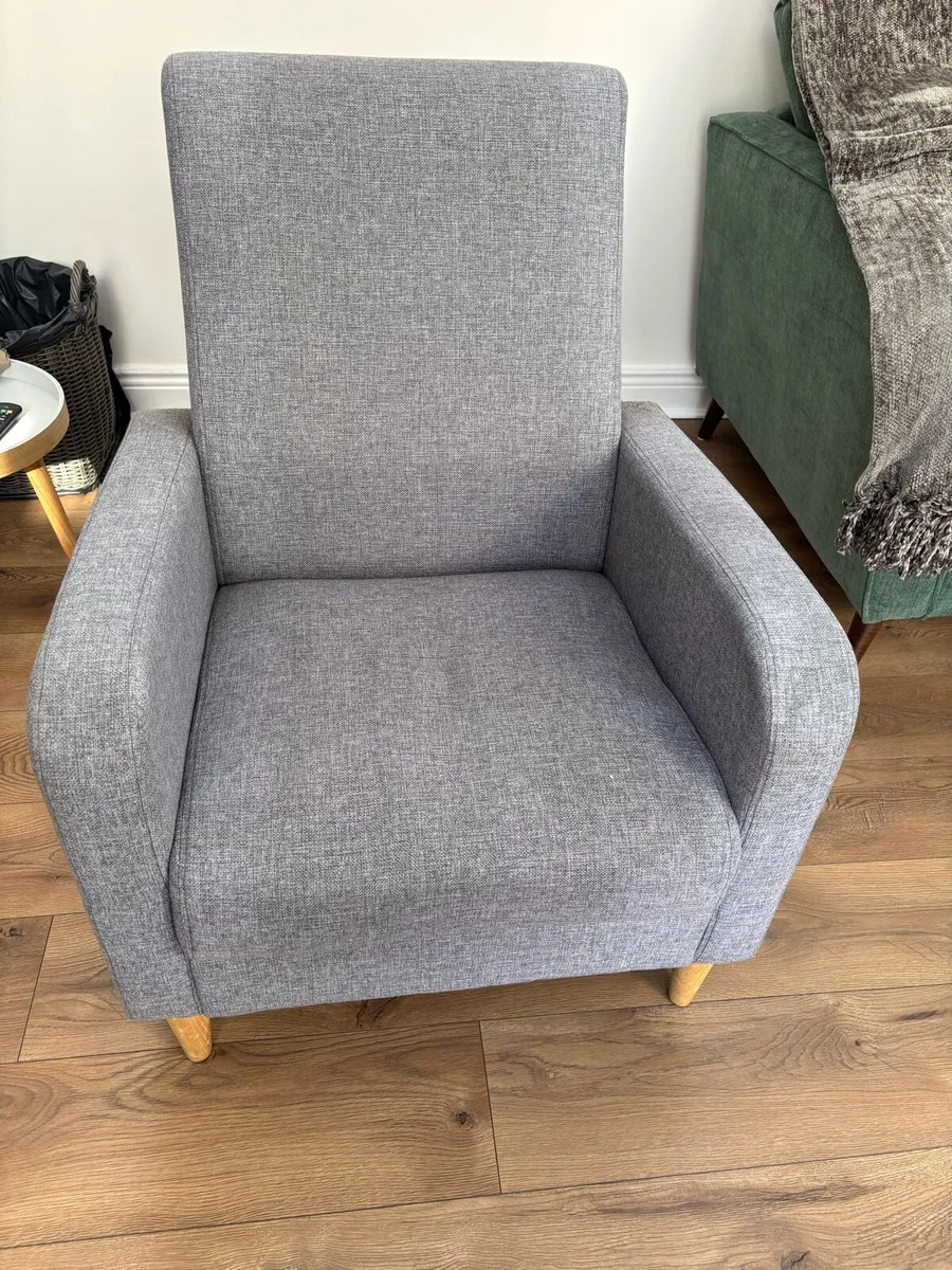 Arm chair - Image 1