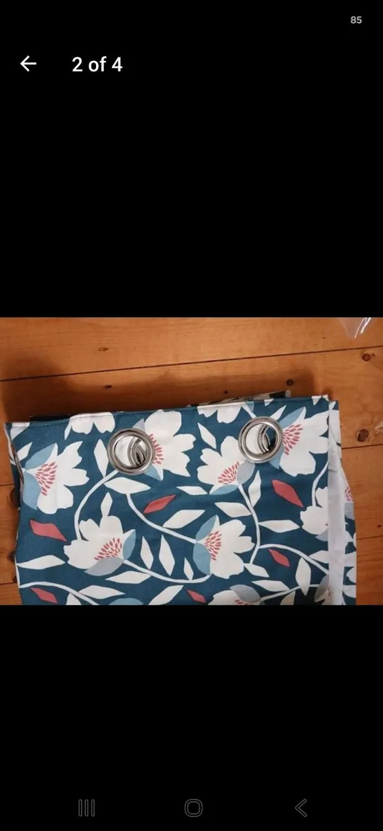 Curtains - Image 2