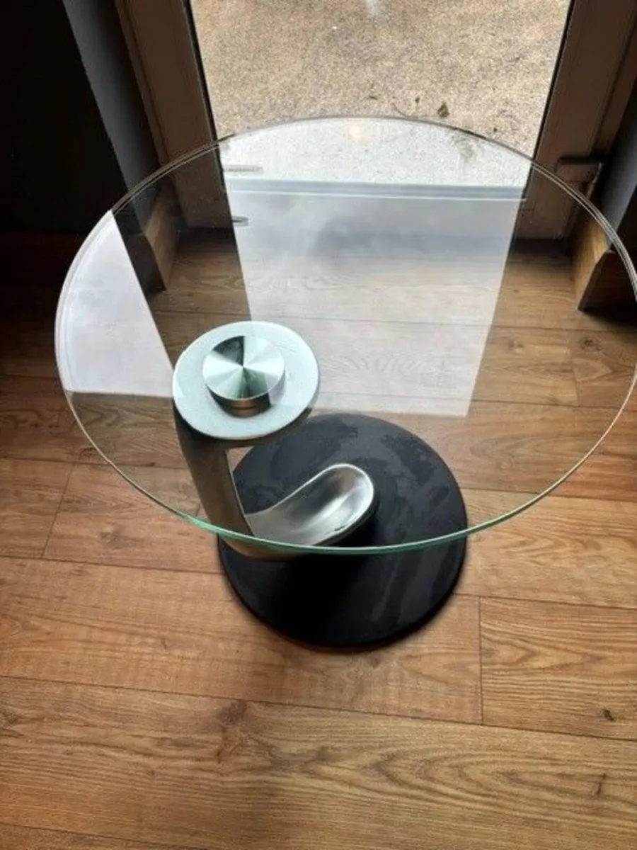 Glass coffee table - Image 2