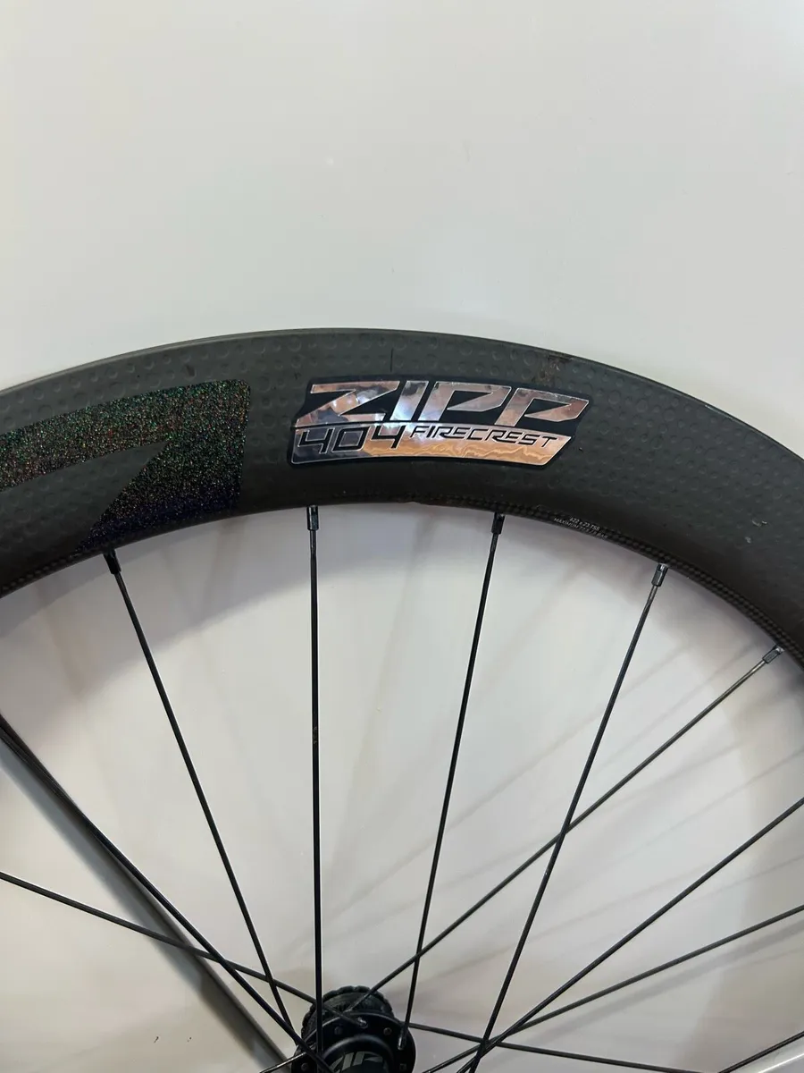 Zipp 404 Firecrest Carbon Wheels - Image 4