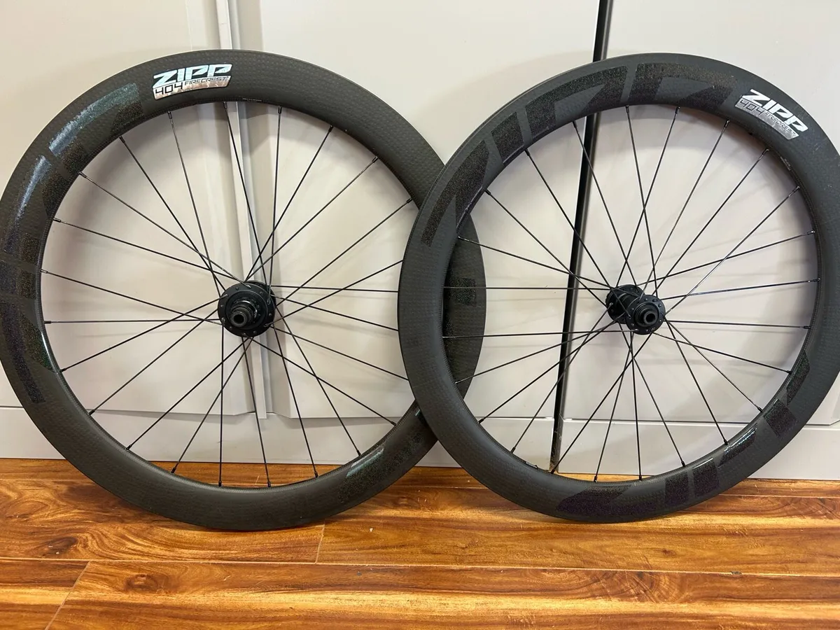Zipp 404 Firecrest Carbon Wheels - Image 2