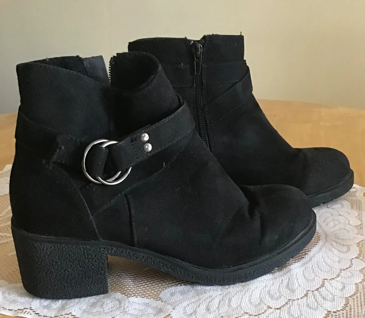 Ladies Boots - Image 1