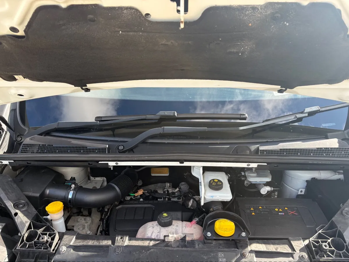 Renault Trafic 2019 - Image 3