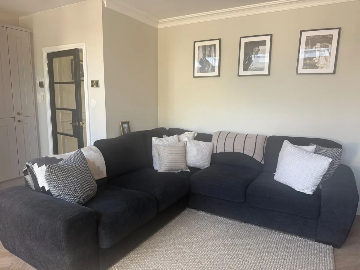 Corner Sofa - Image 1