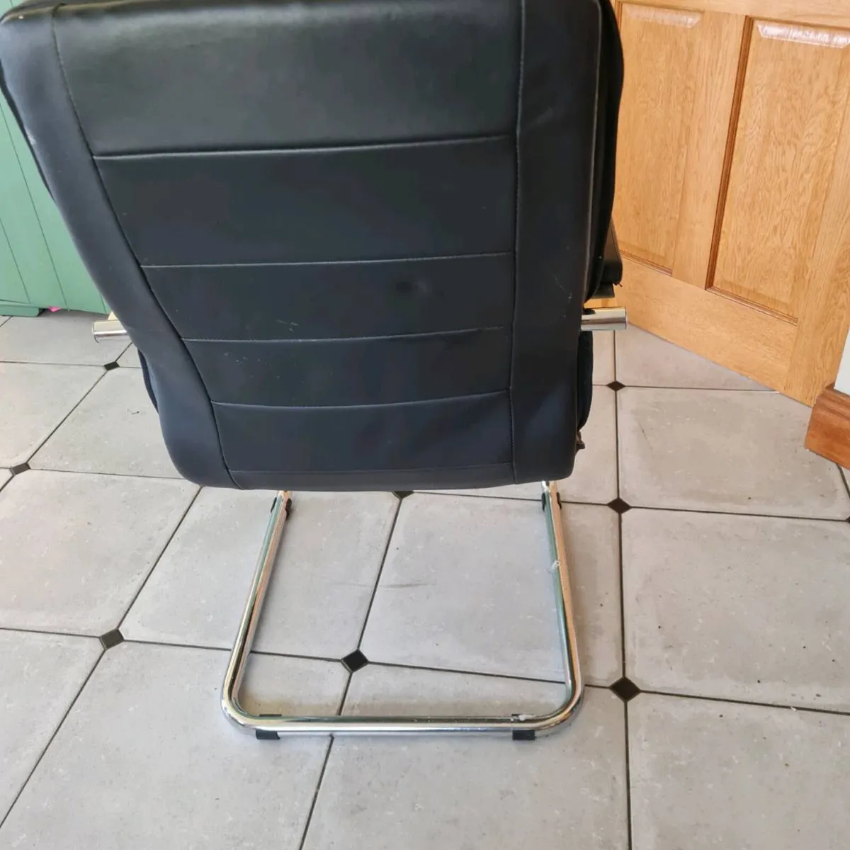 Executive leather chair - Image 2