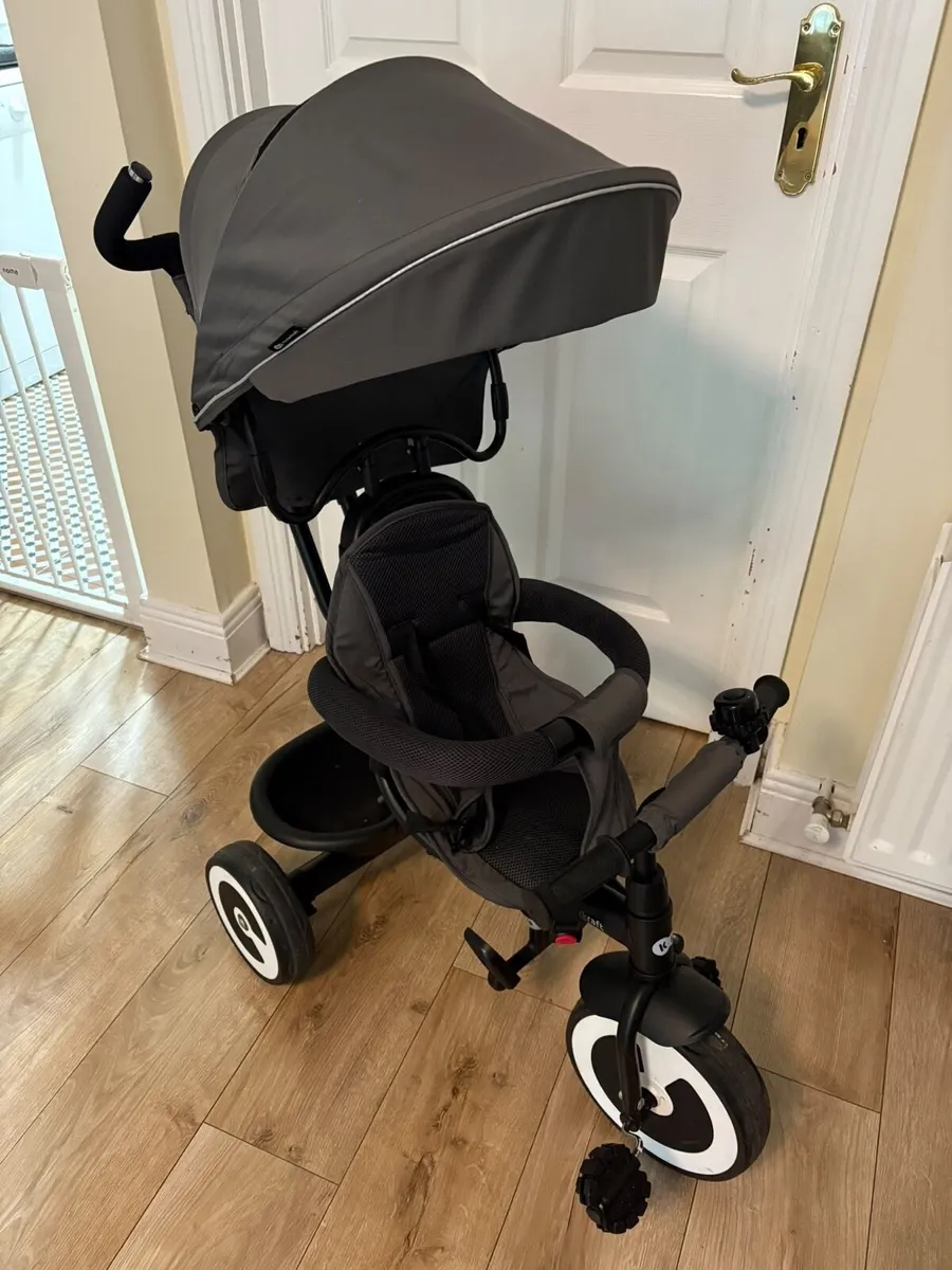 Kinderkraft Aston Grey-Black Three-Wheel Scooter - Image 2