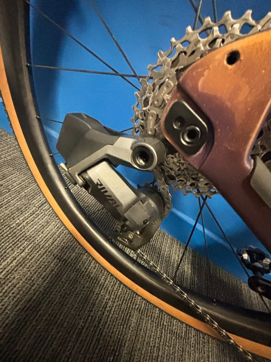 Giant Revolt Advanced Pro 1 ML Gravel - Image 2