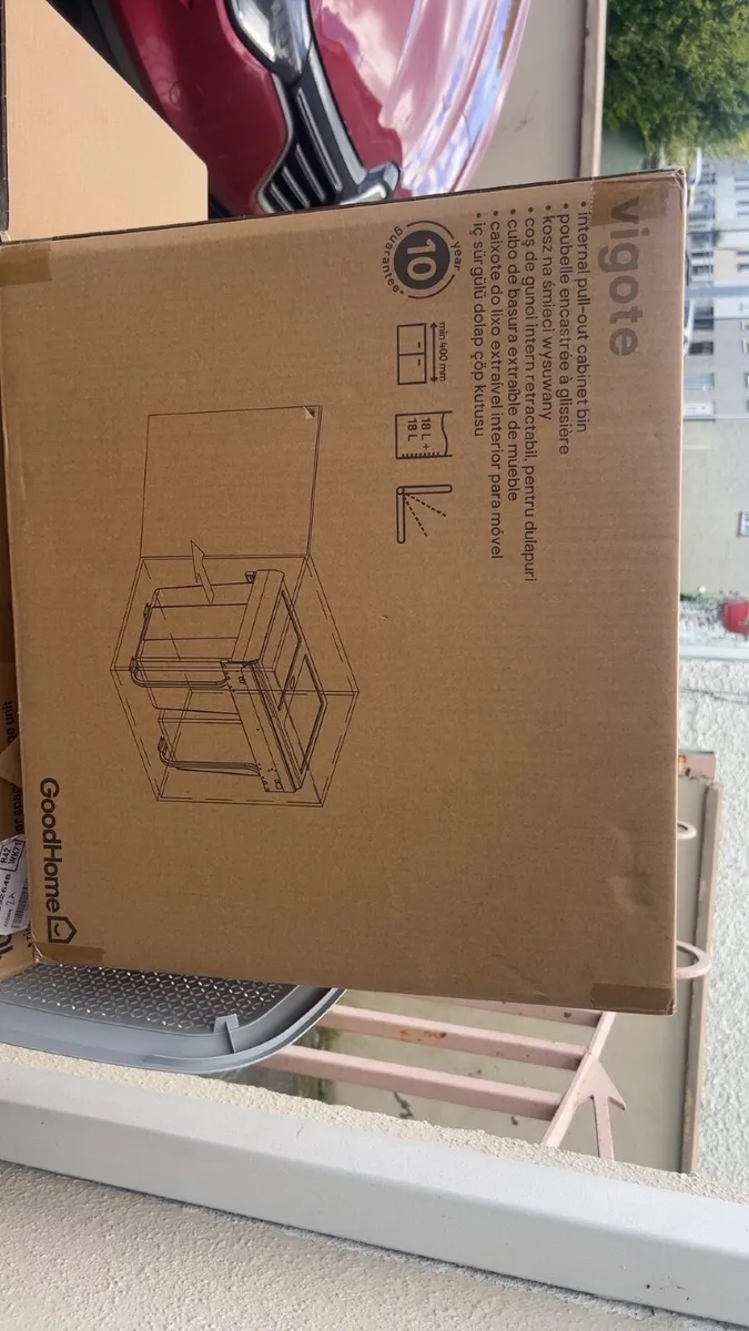 Kitchen parts - right sided corner unit and bins - Image 1