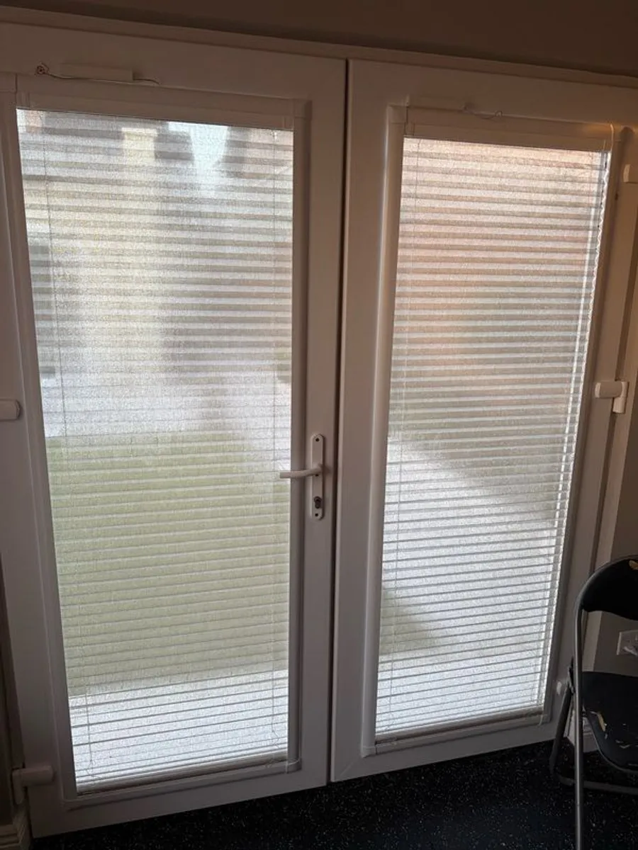 Motorised Electric Pleated Blinds (Remote Controlled) - Image 4