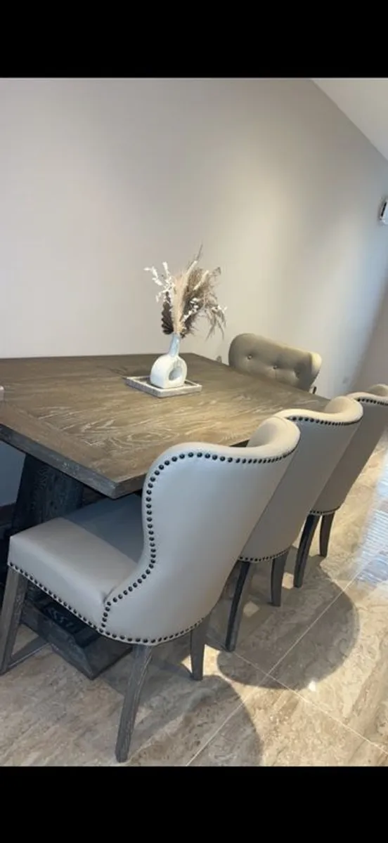 Solid Wood dining table & 4 chairs - Image 1