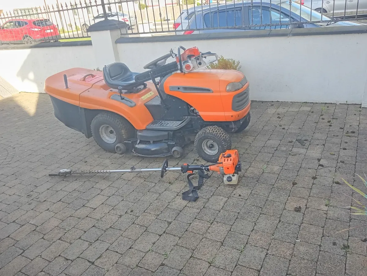 Husqvarna ride on lawnmower - Image 1