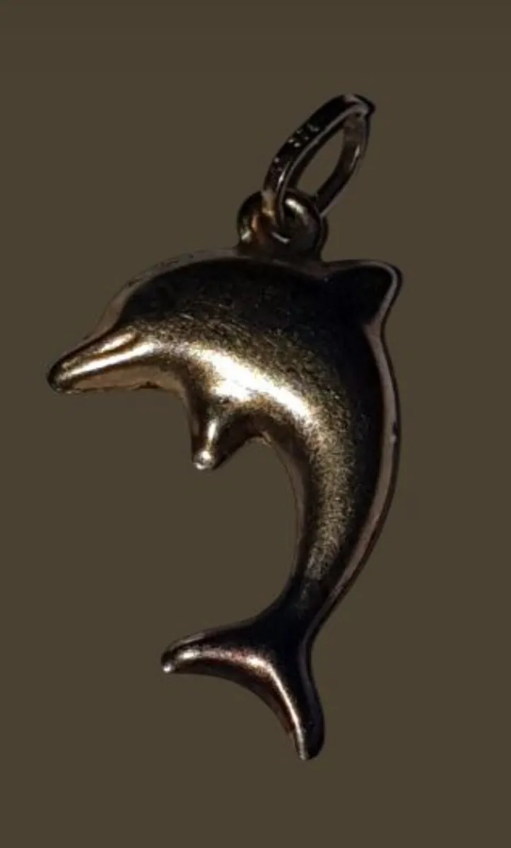 Pristine Vintage 9ct Gold Dolphin Charm / Pendant - Image 3