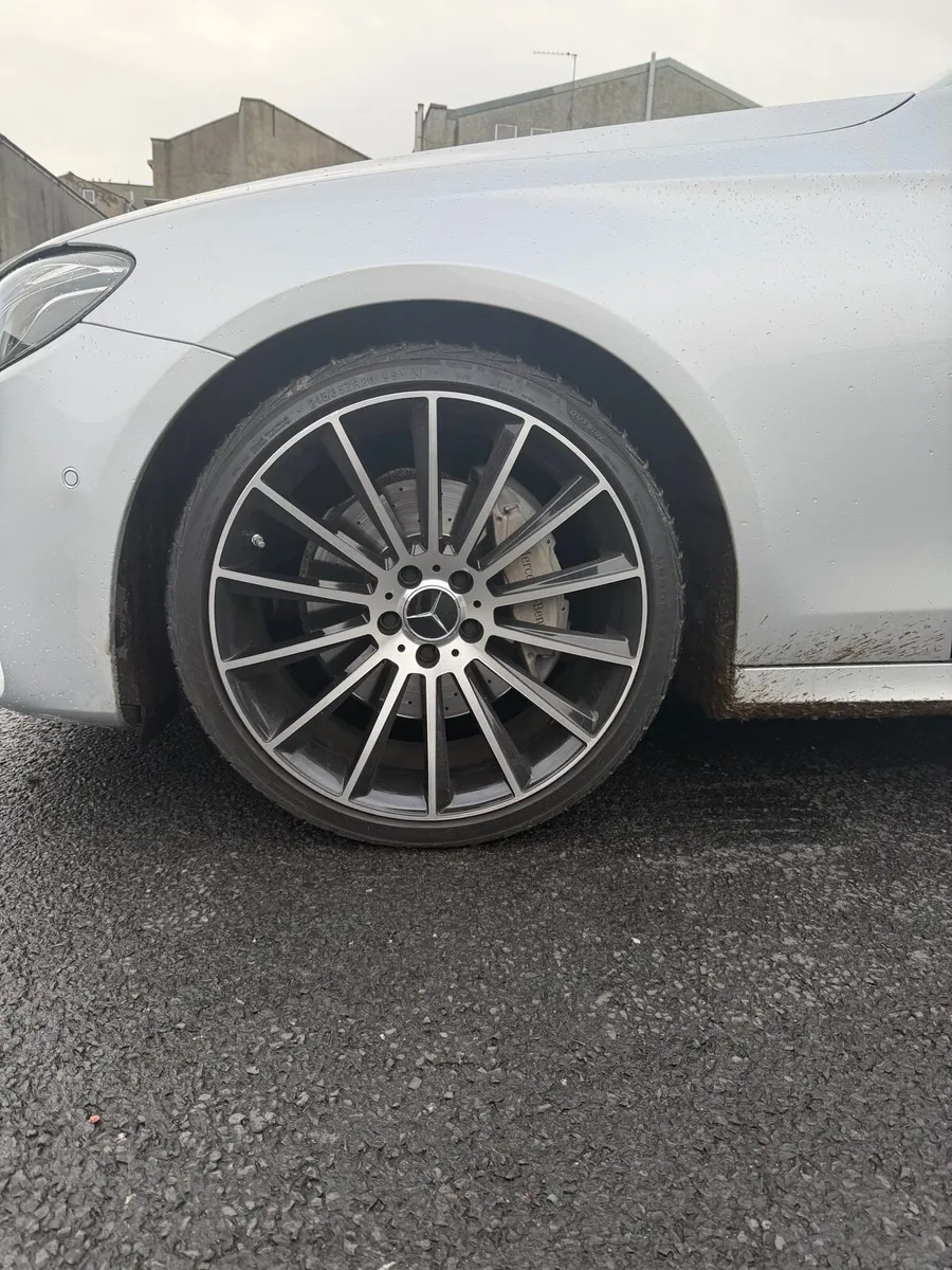 20 inch Alloy wheels with tyres - Image 4