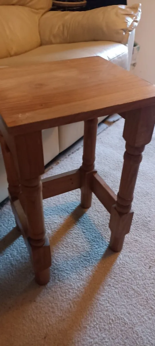 Small Pine Side Table - Image 1