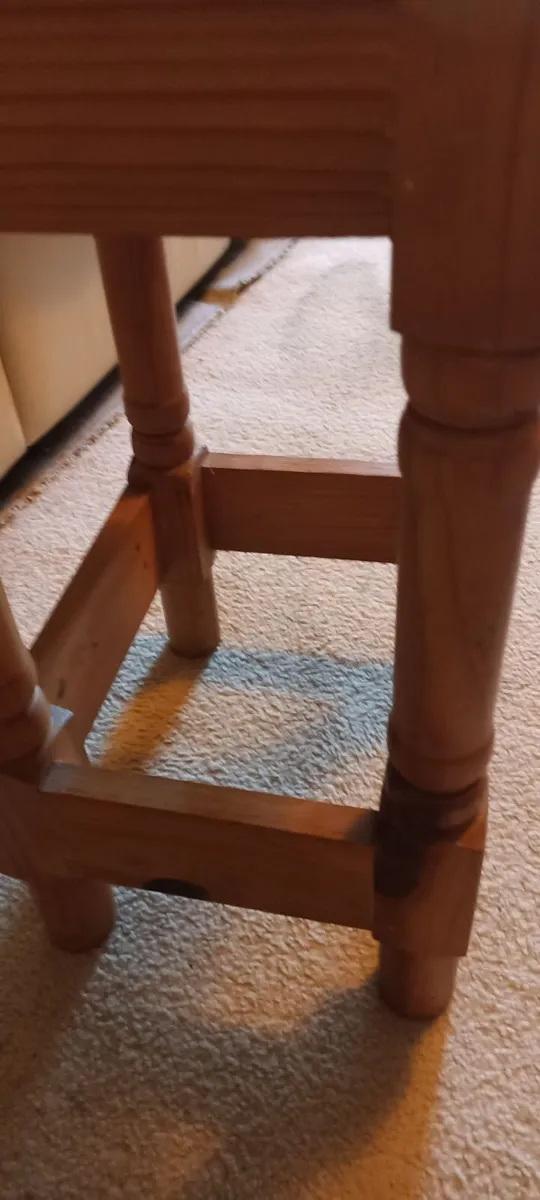 Small Pine Side Table - Image 3
