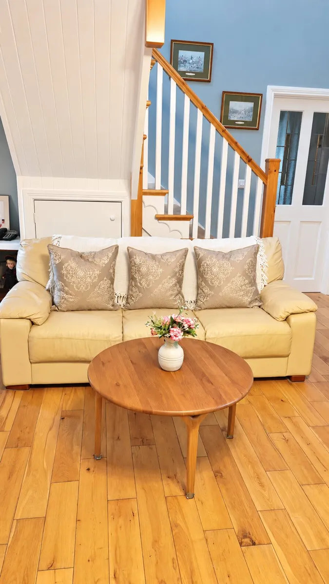Couch - Image 1