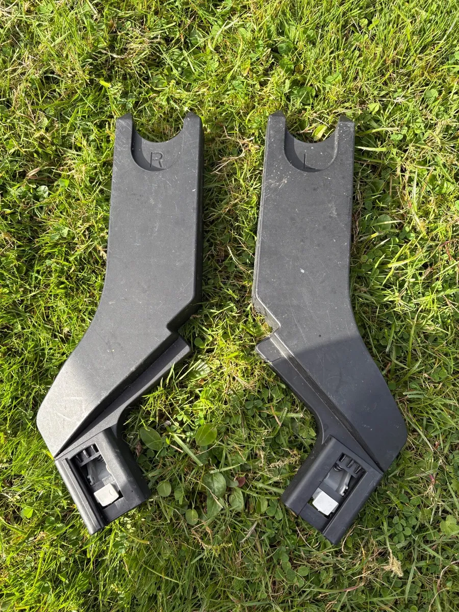 Car seat adapter