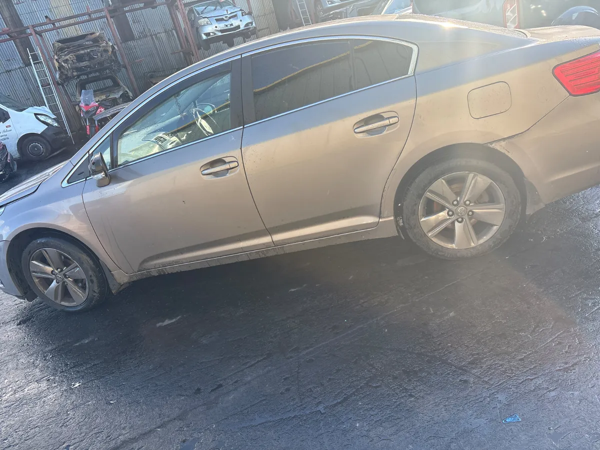 Toyota Avensis 2015 - Image 3