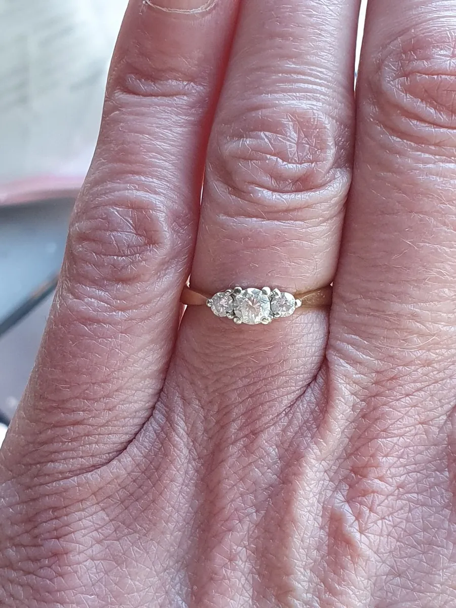 Engagement ring - Image 2