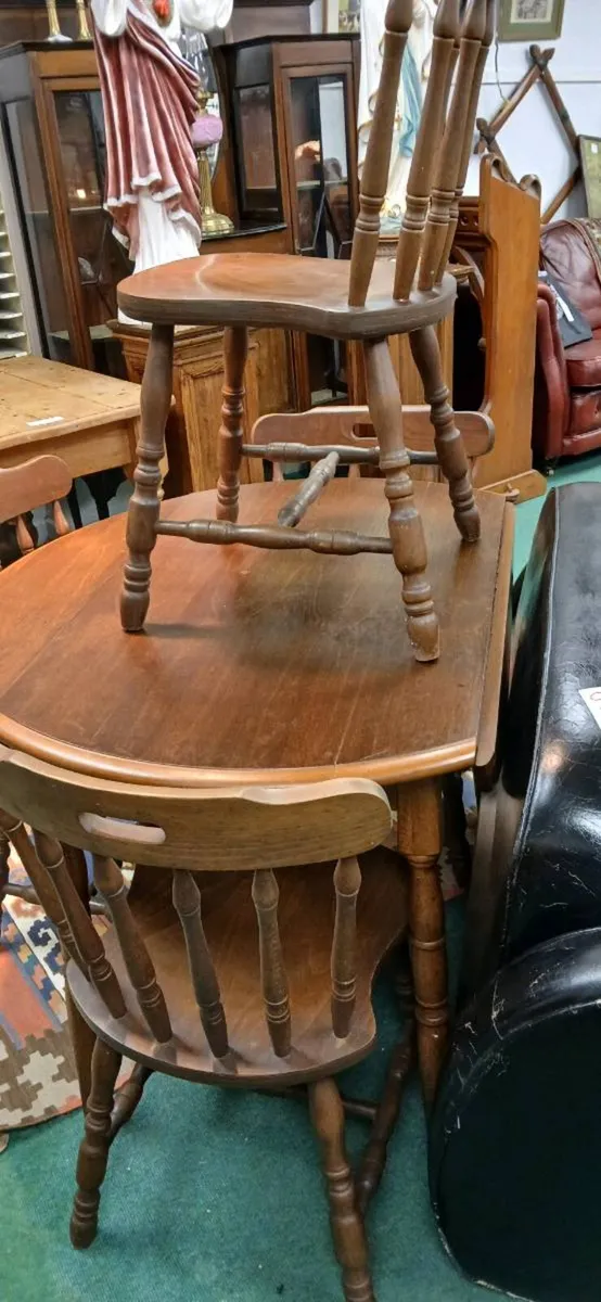 Solid wood kitchen table and 4 chairs - Image 1