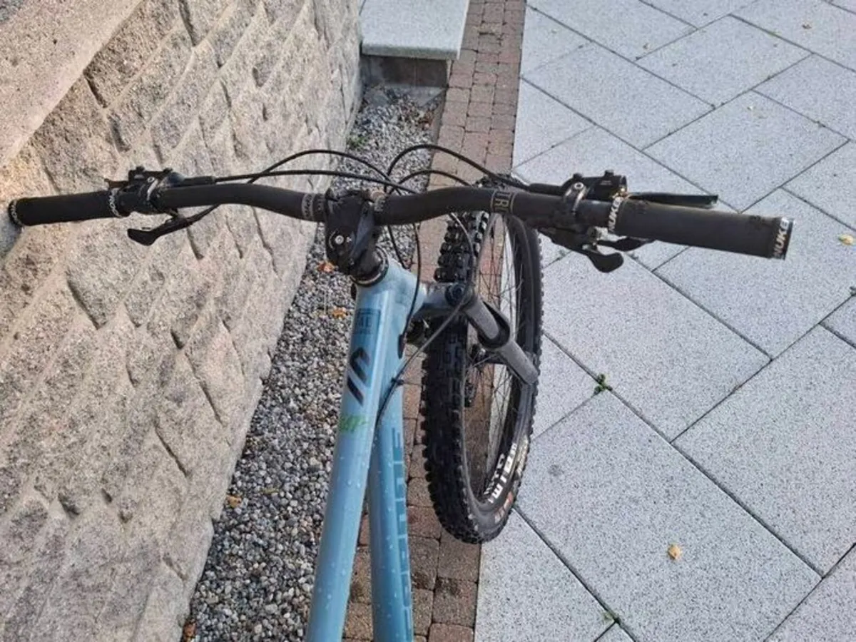 Nukeproof Scout 275 Race Mountain Bike (XL) - Image 4