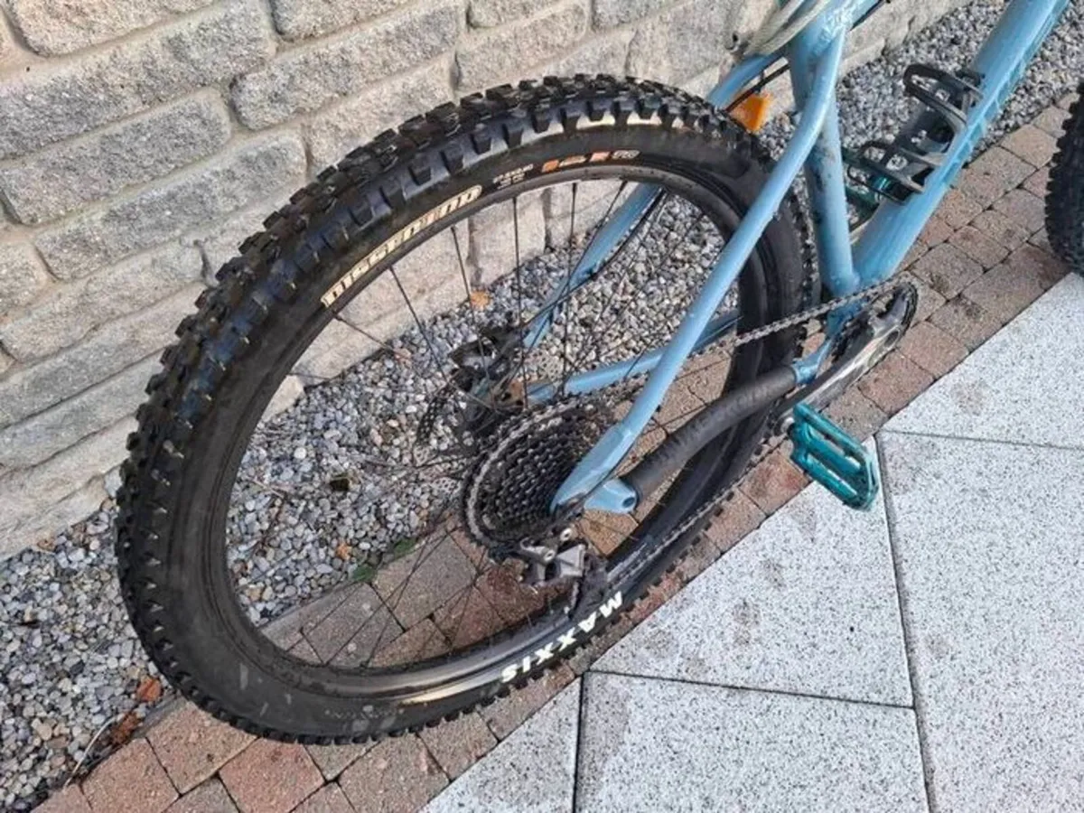 Nukeproof Scout 275 Race Mountain Bike (XL) - Image 3