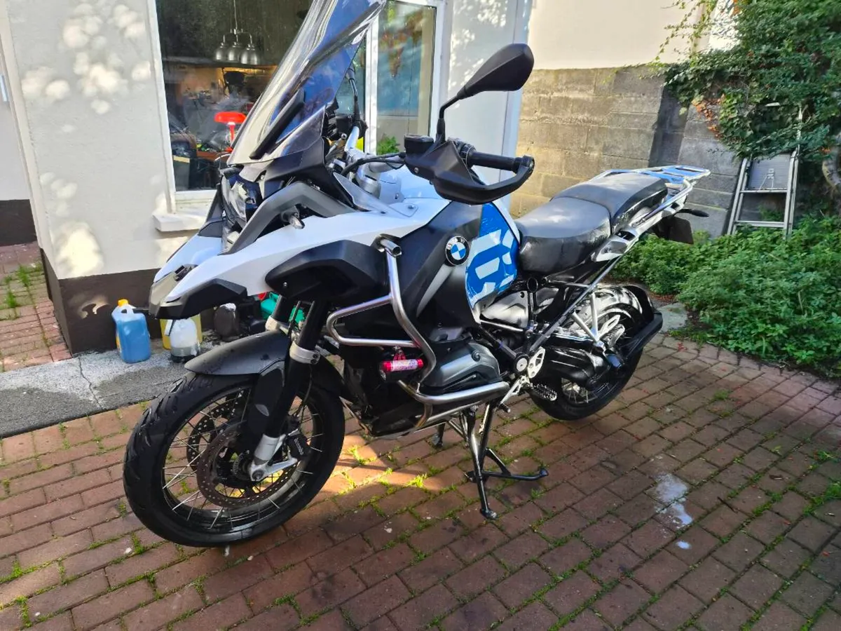 BMW R1200RS/GSA, ducati mts1200 - Image 1