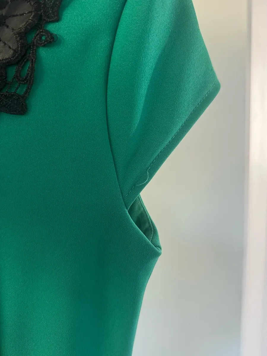 Jessica green pencil dress size 8 - Image 4