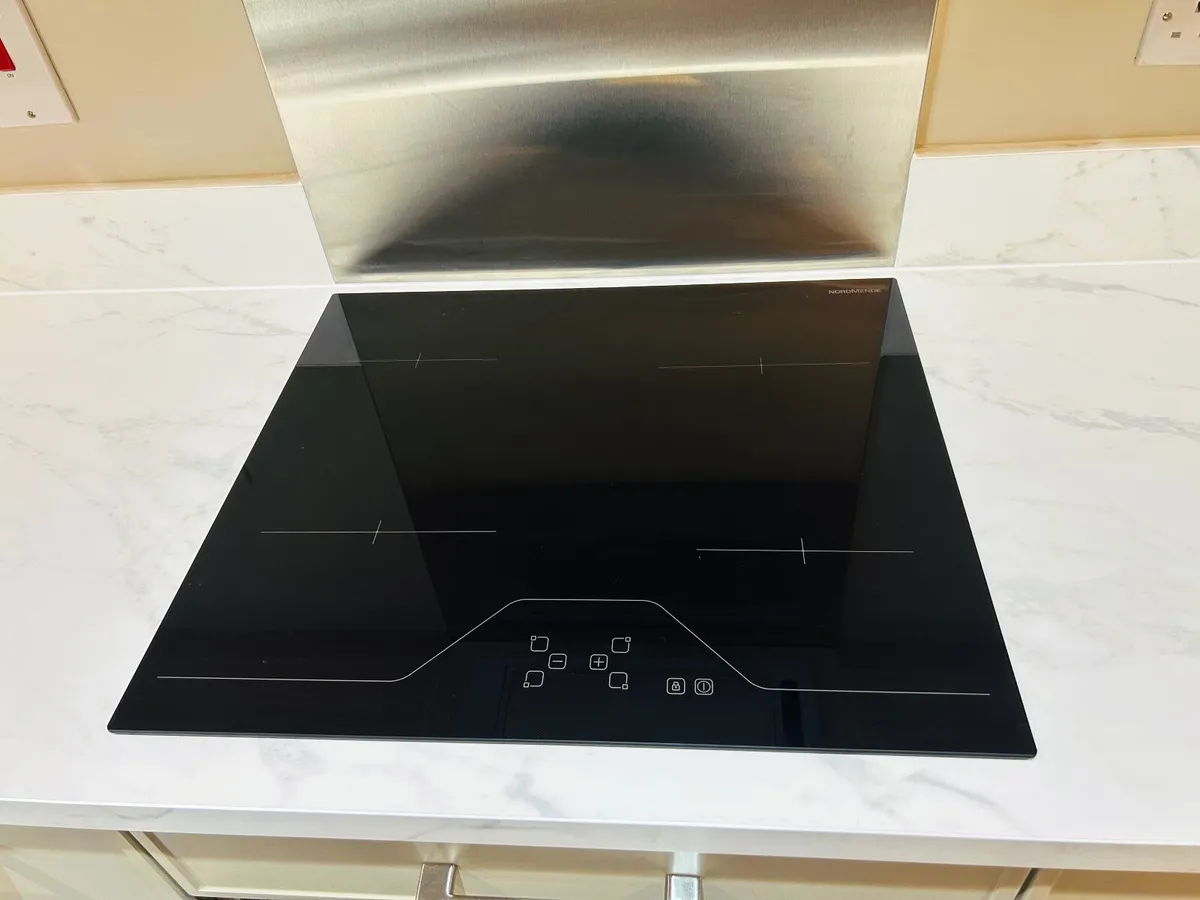 Selling a new Nordmende electric hob - Image 1