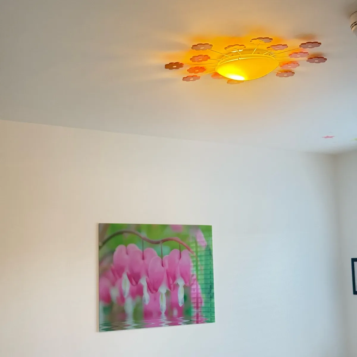 Light and glass wall art - Image 1