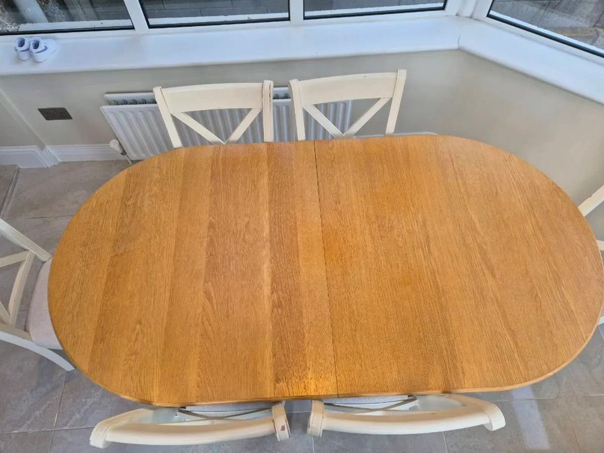 Table & 6 chairs - Image 2