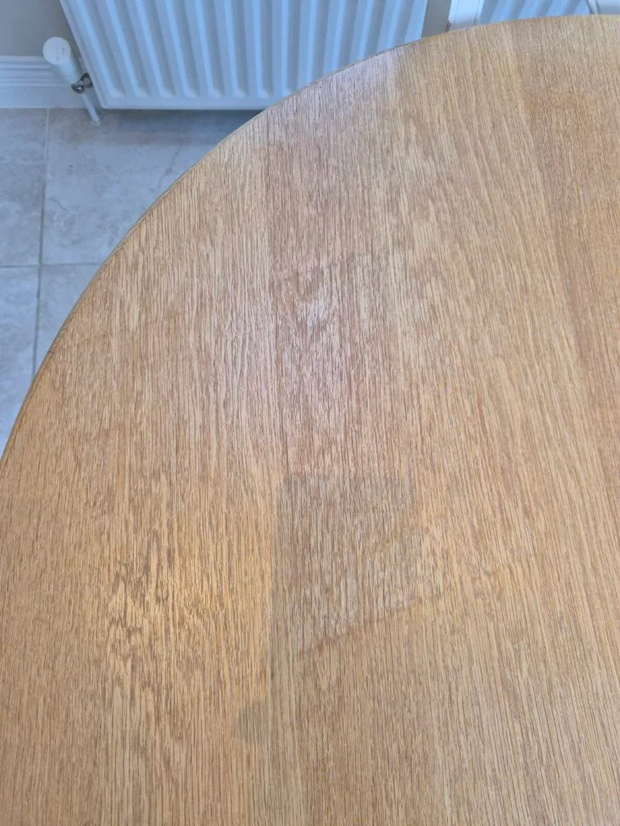 Table & 6 chairs - Image 3