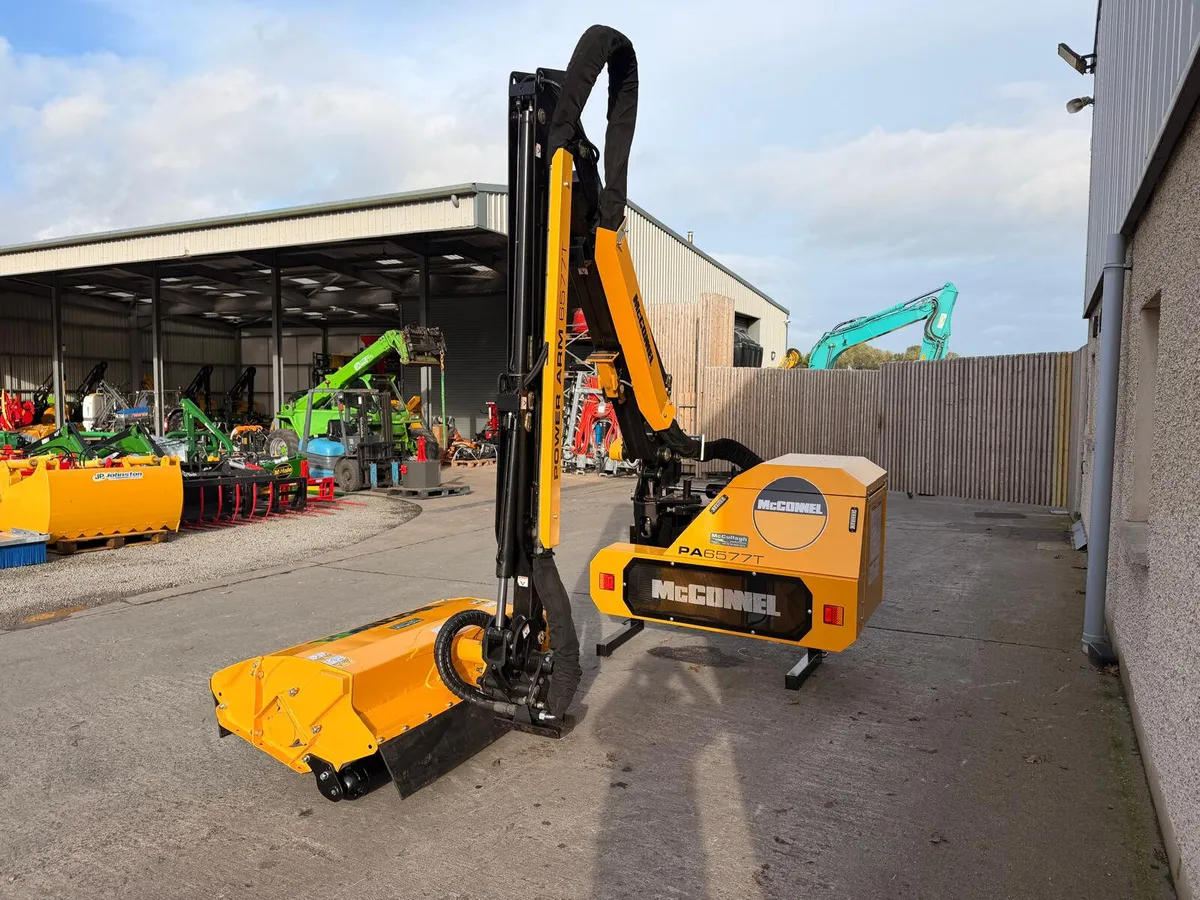 Used McConnel PA6577 Hedgecutter - Image 1