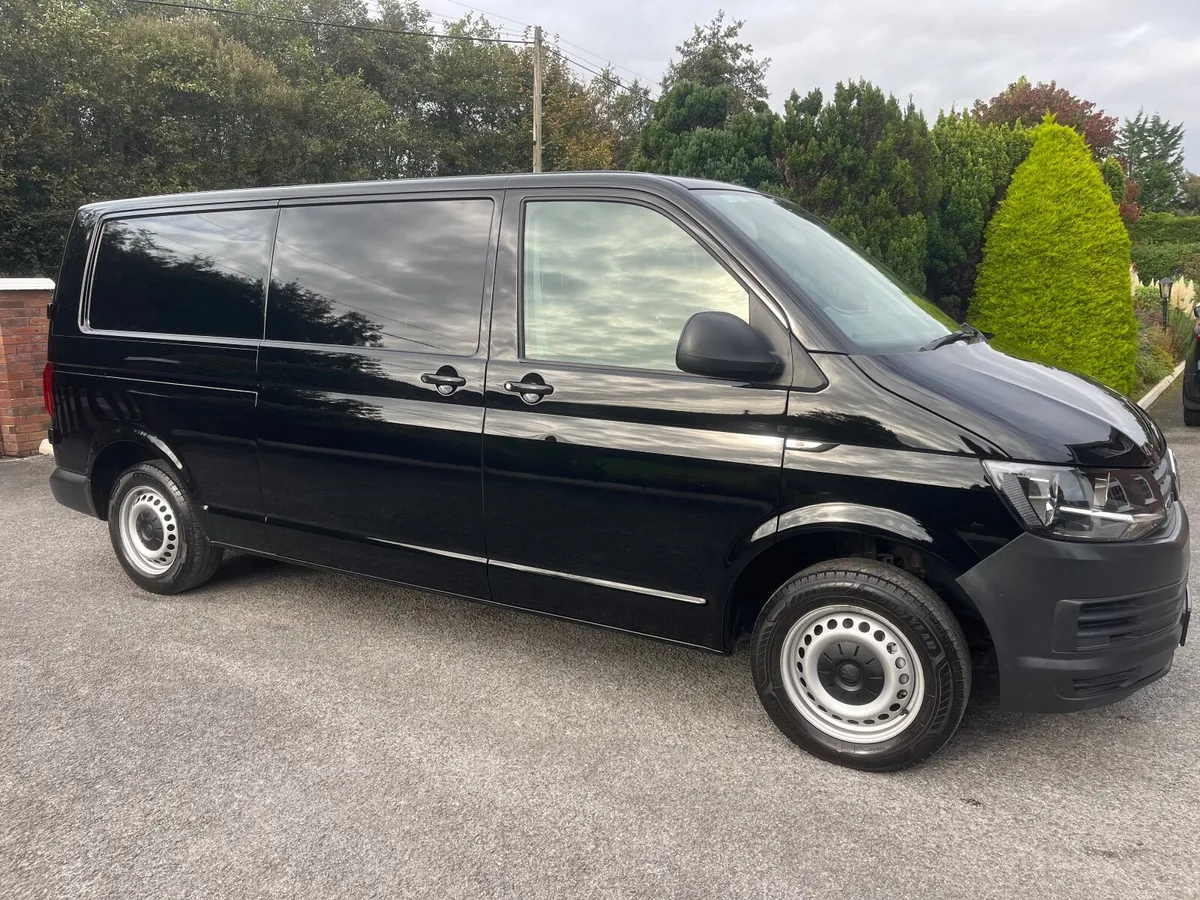201 Volkswagen Transporter 2.0TDI LWB - Image 1