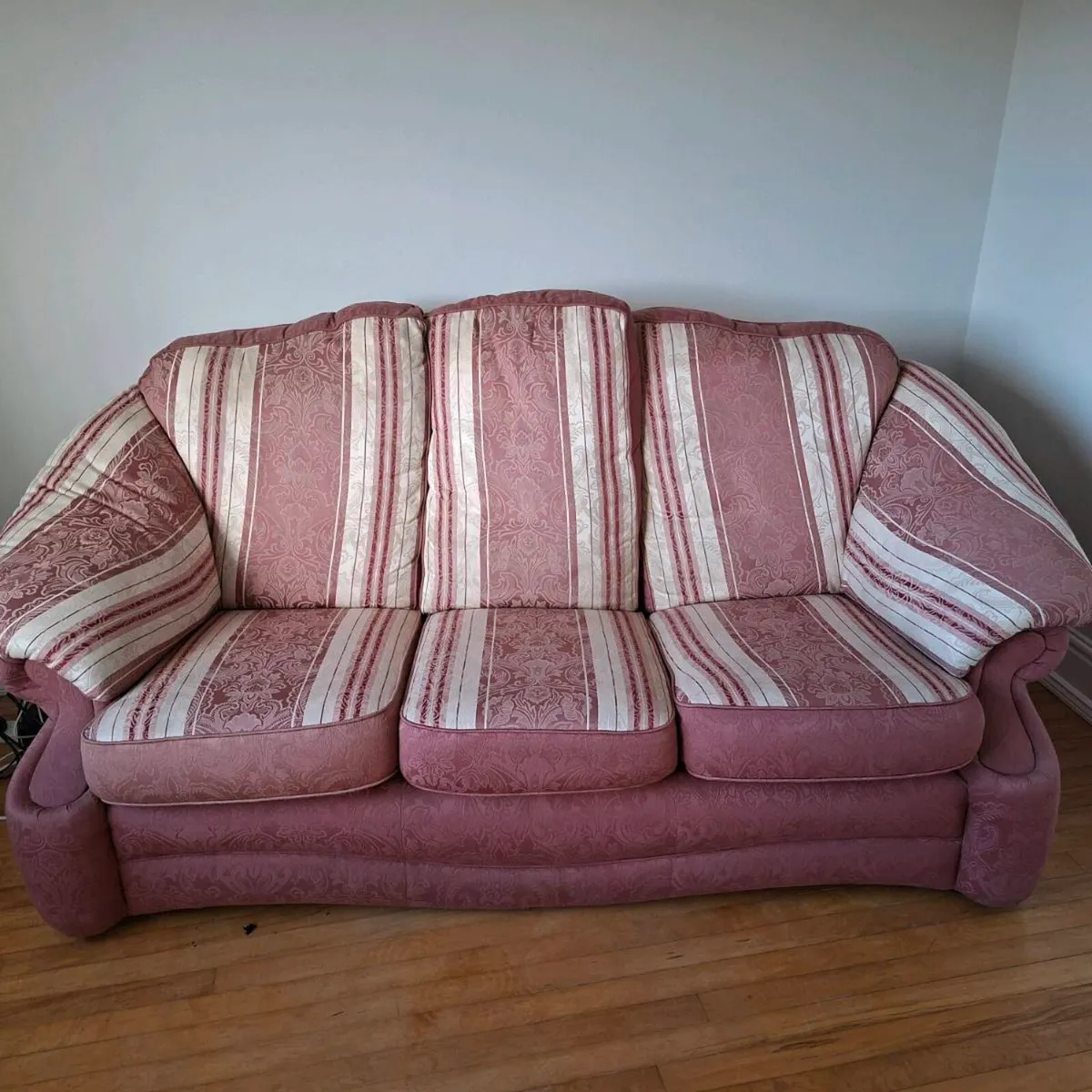 Suit of furniture - Image 2