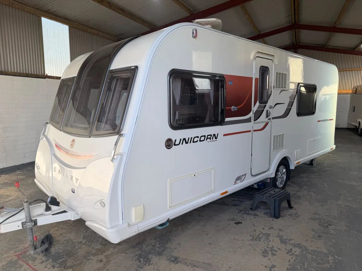BAILEY UNICORN VALENCIA – IMMACULATE ✅ - Image 1