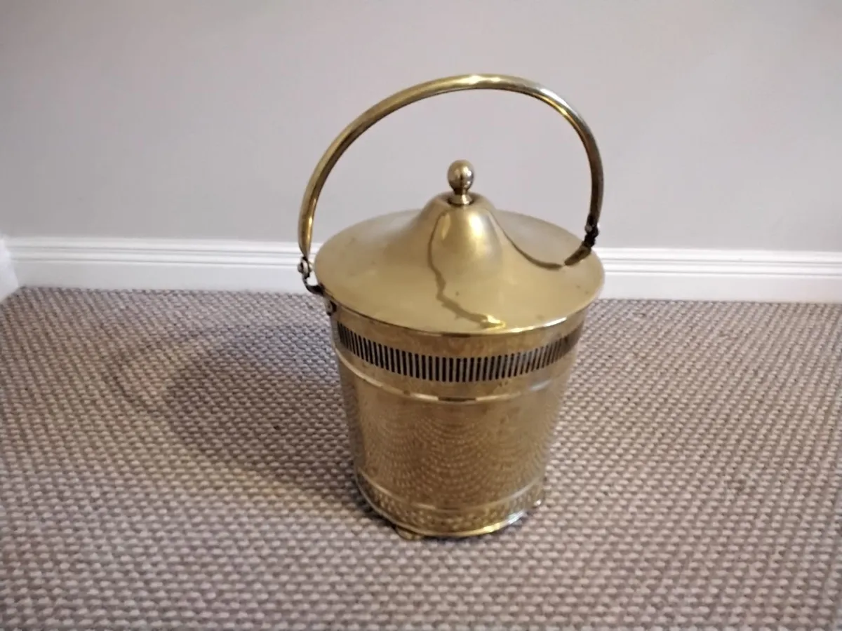 Late Victorian early Edawardian C1900 Brass Coal - Image 1