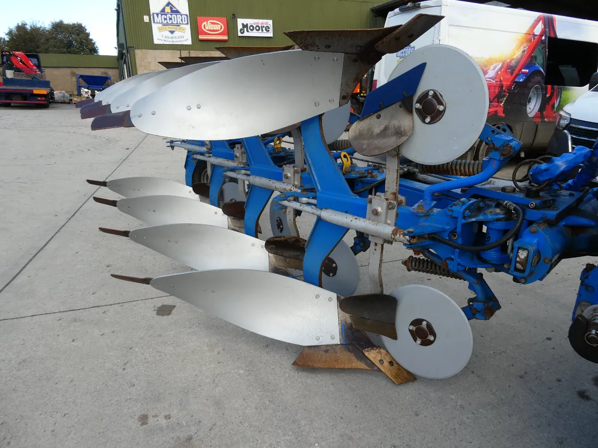 Overum 4f reversible Plough - Image 3