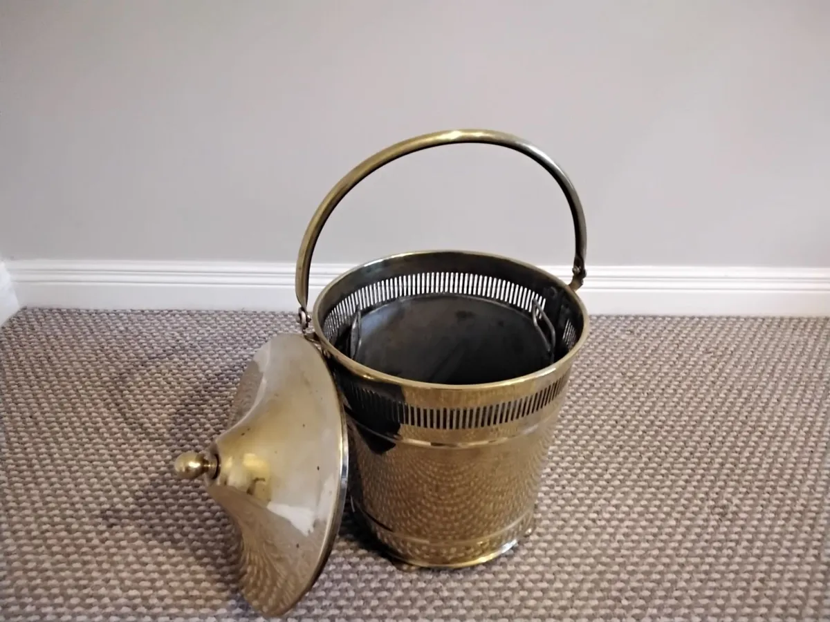 Late Victorian early Edawardian C1900 Brass Coal - Image 2