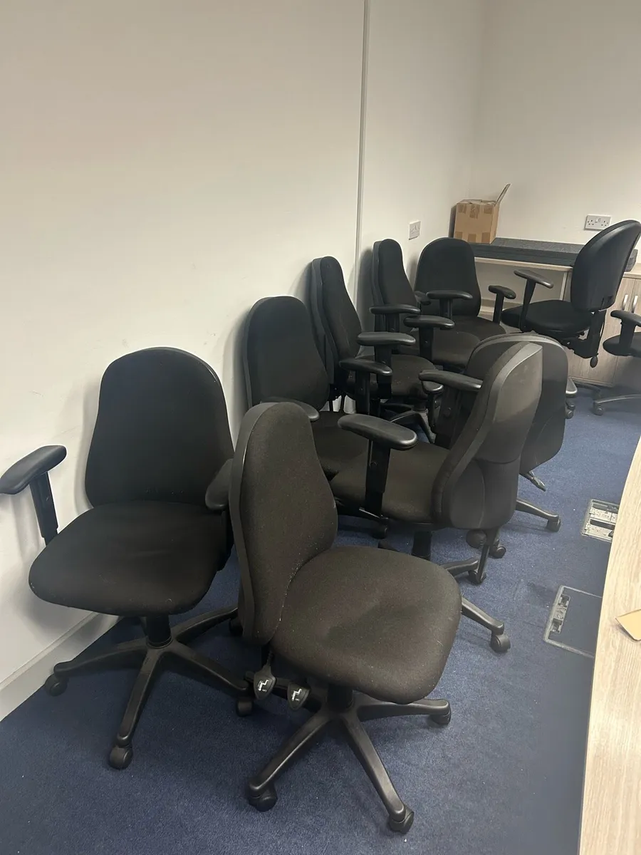 Office Furniture Clearout - Desks, Chairs, Lockers - Image 2