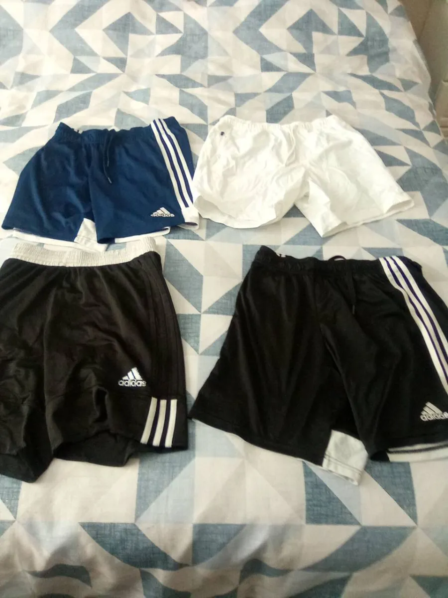 4. MEDIUM.  ADDIDAS.   SPORTS.   SHORTS - Image 2
