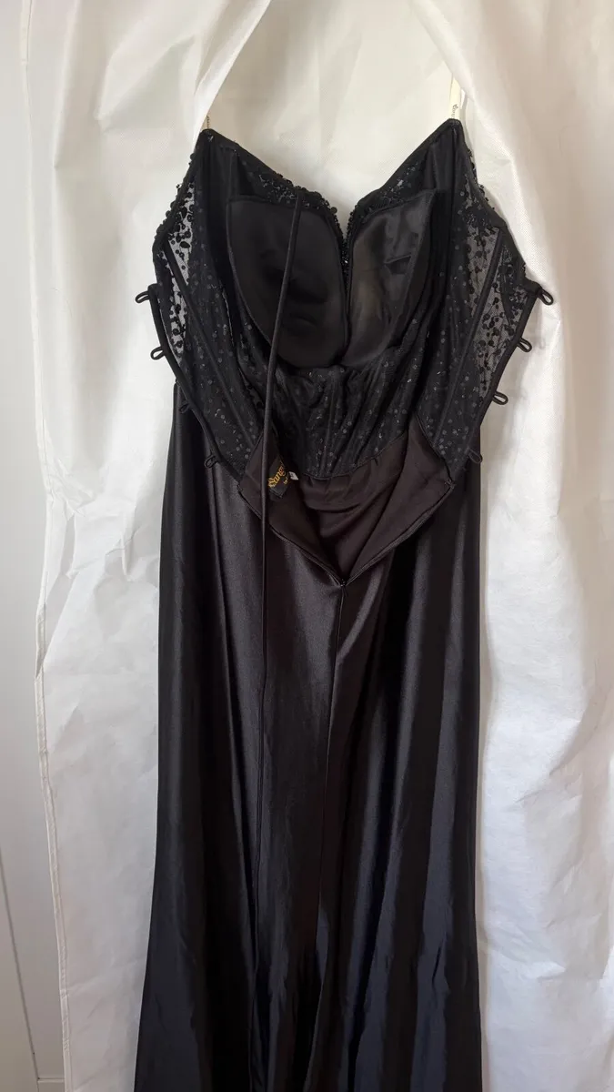 Black slit debs dress - Image 3