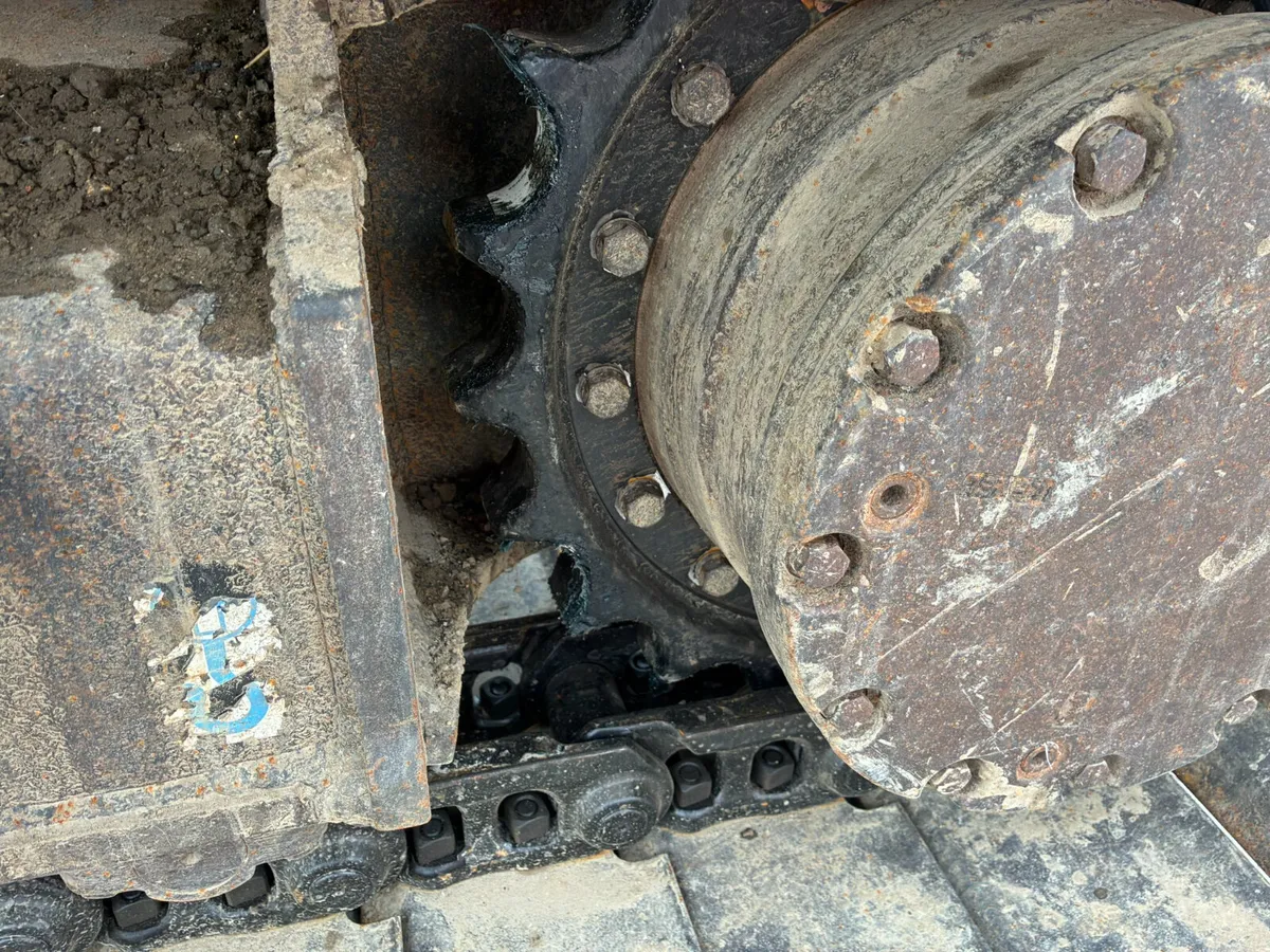 Hitachi ZX130-6 - Image 2