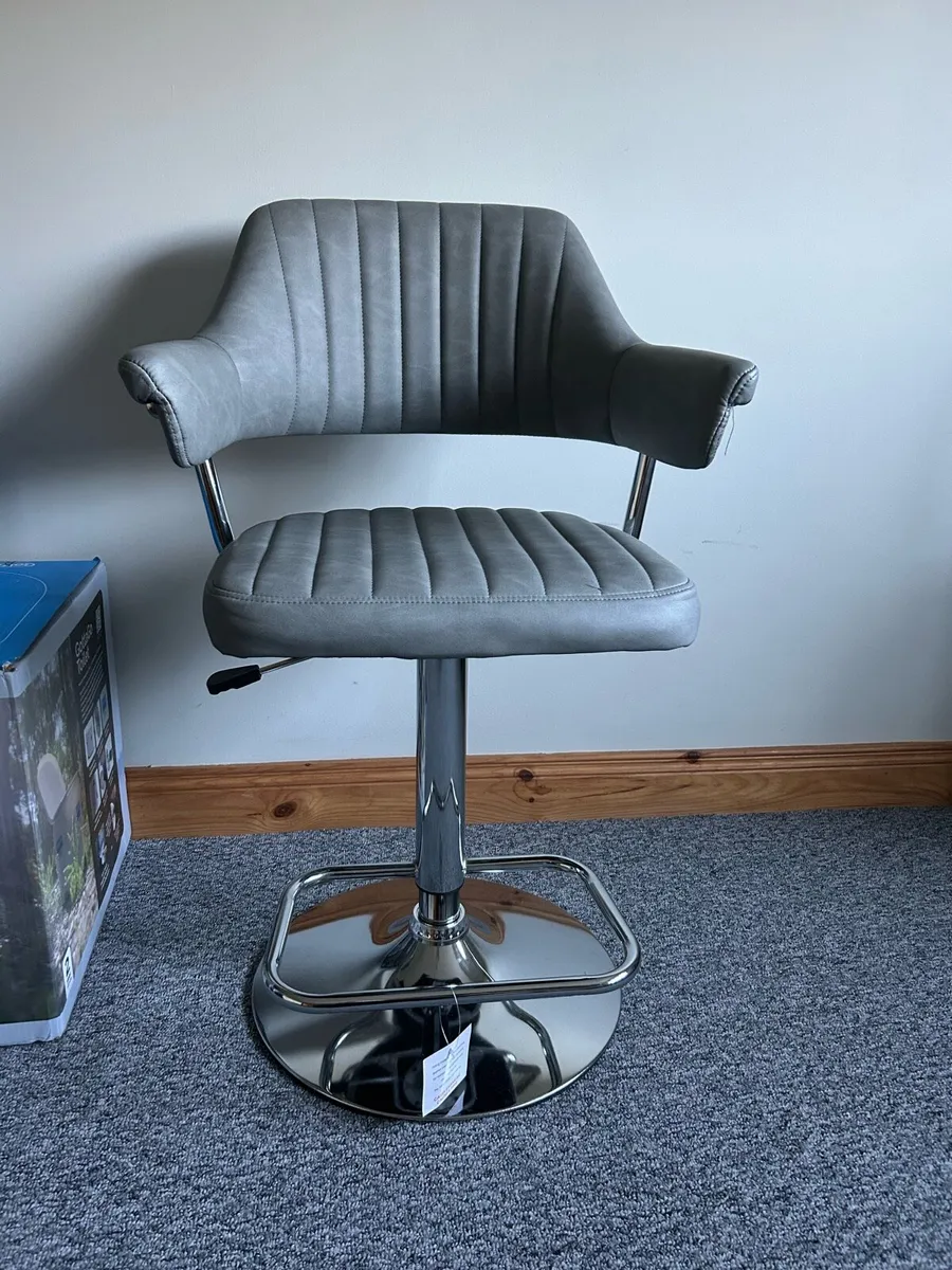 New Grey bar stool - Image 3