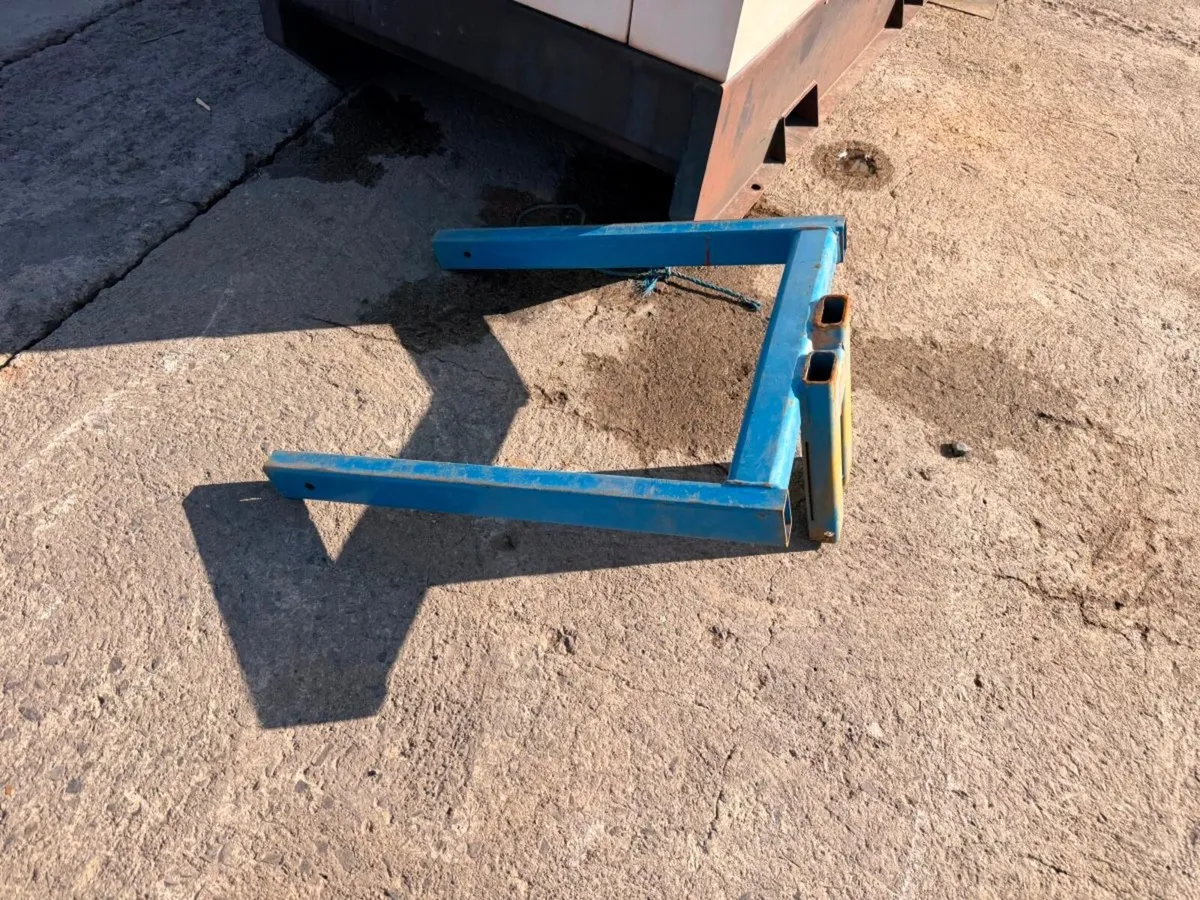 Genie lift - Image 3