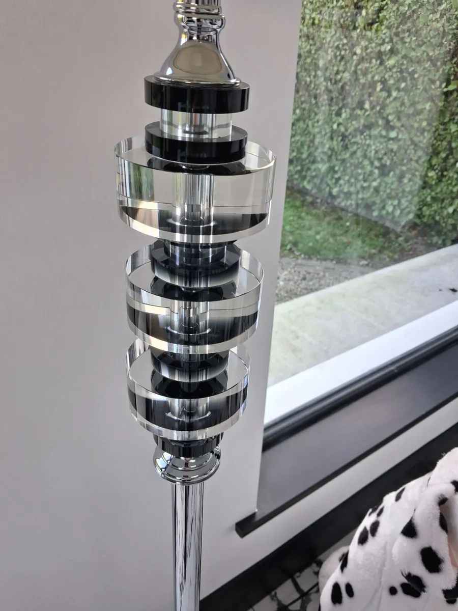 Tall lamp - Image 2