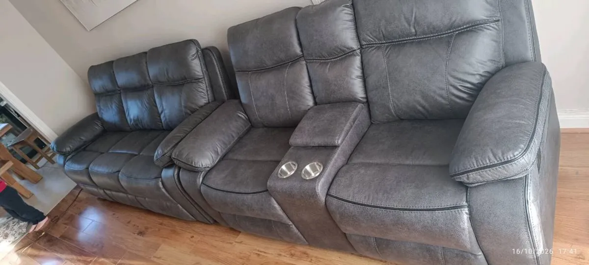 Two brand new sofas - Image 1