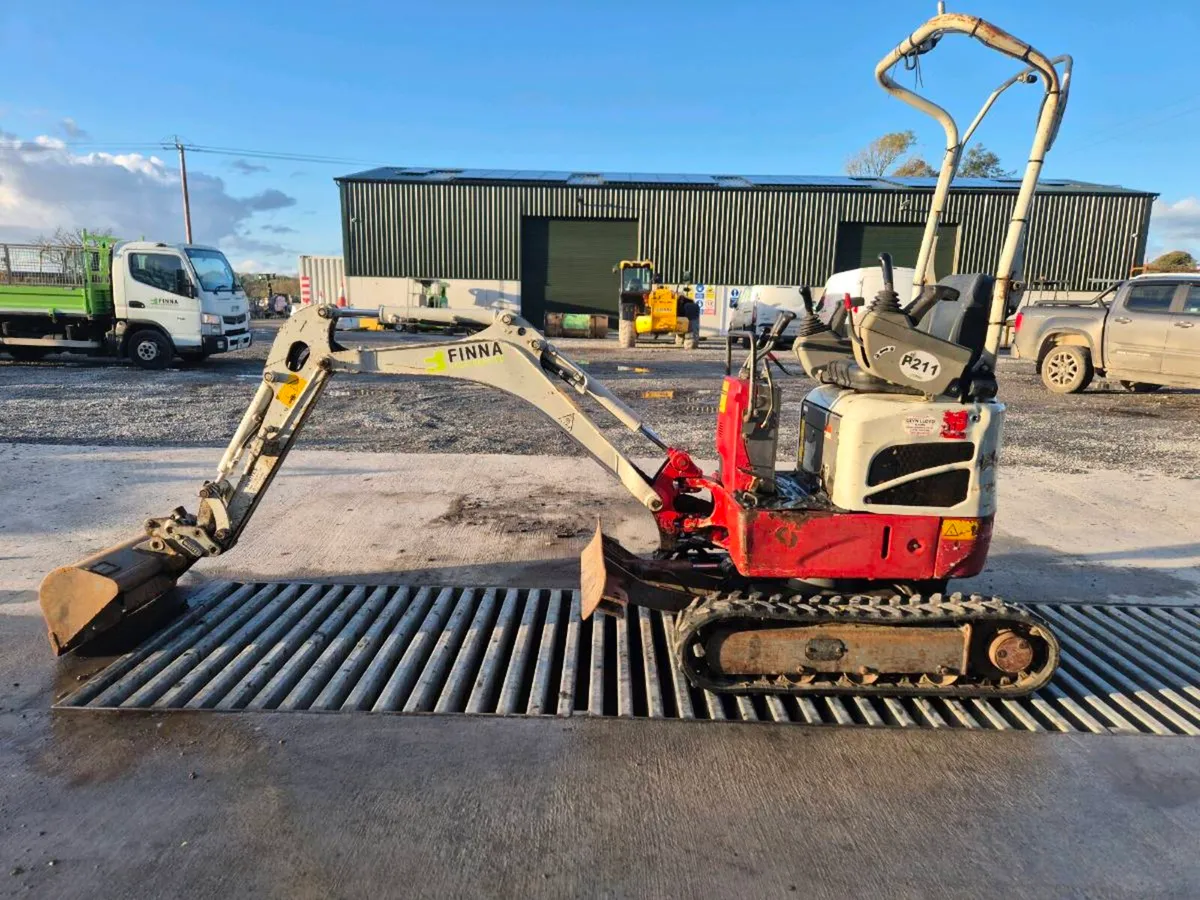 Takeuchi TB210R - Image 1